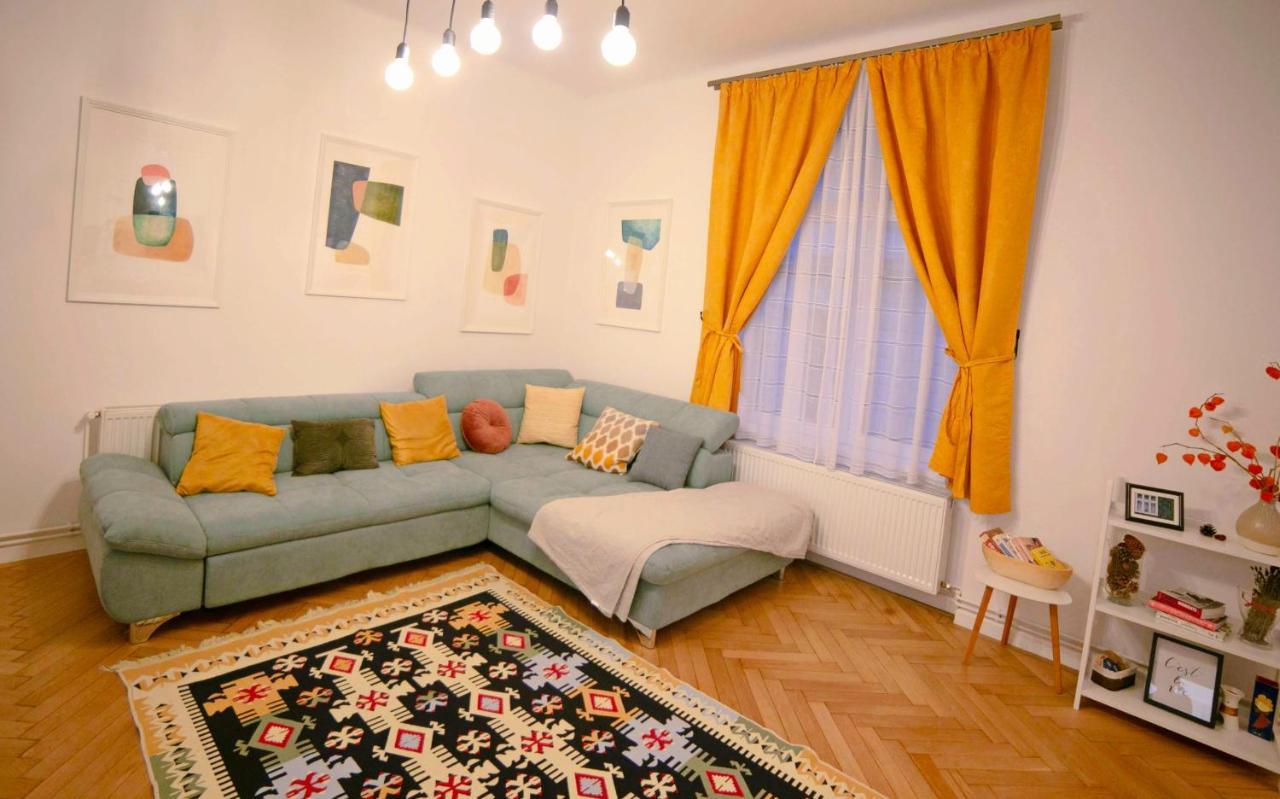 Jasmine Serenity Apartment - Central, Behind Black Church Braşov Esterno foto